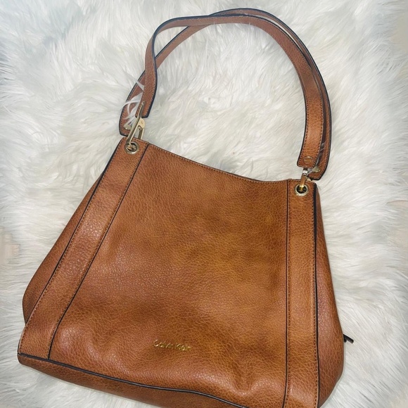 Calvin Klein bag - Picture 2 of 2